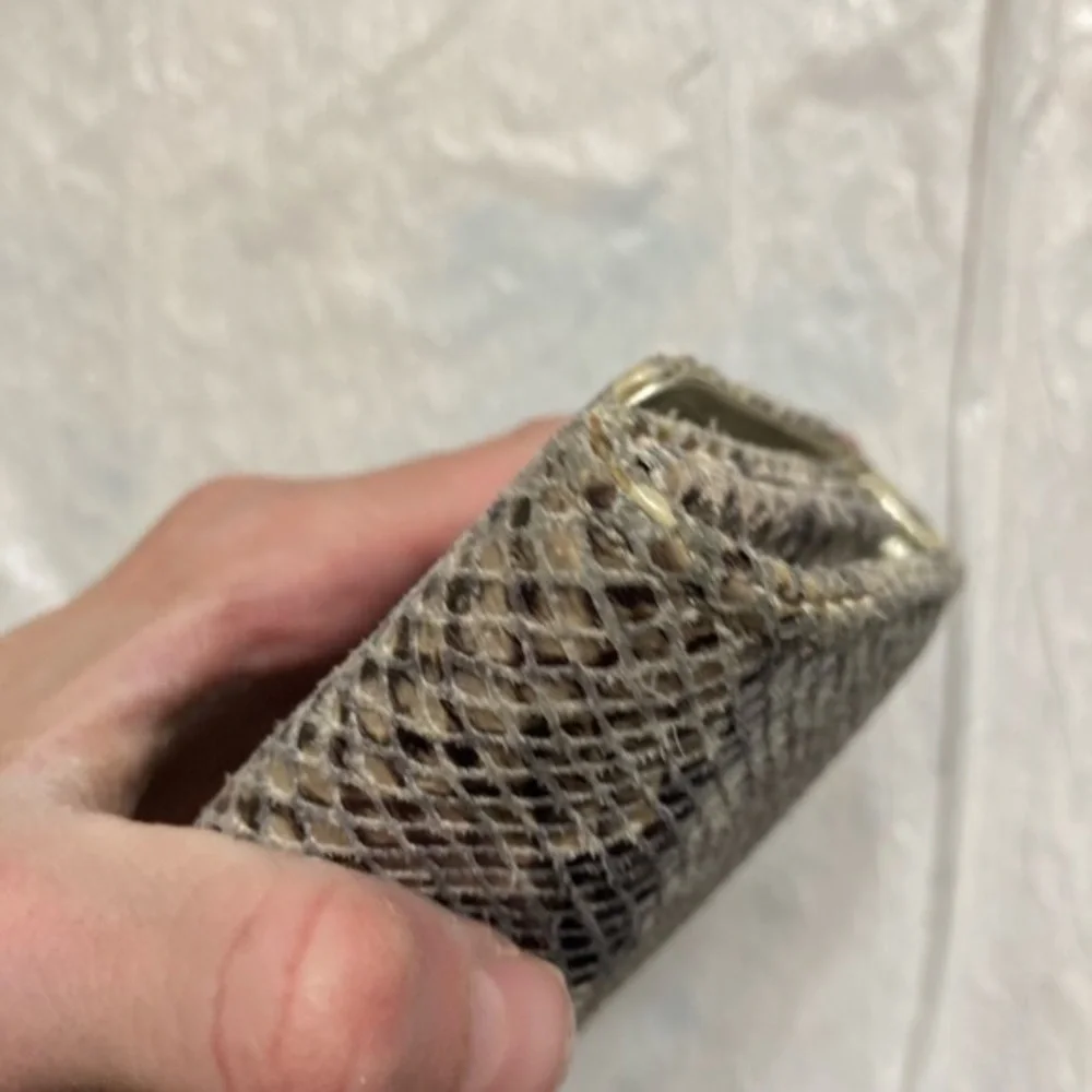 Michael kors snakeskin embossed wallet
